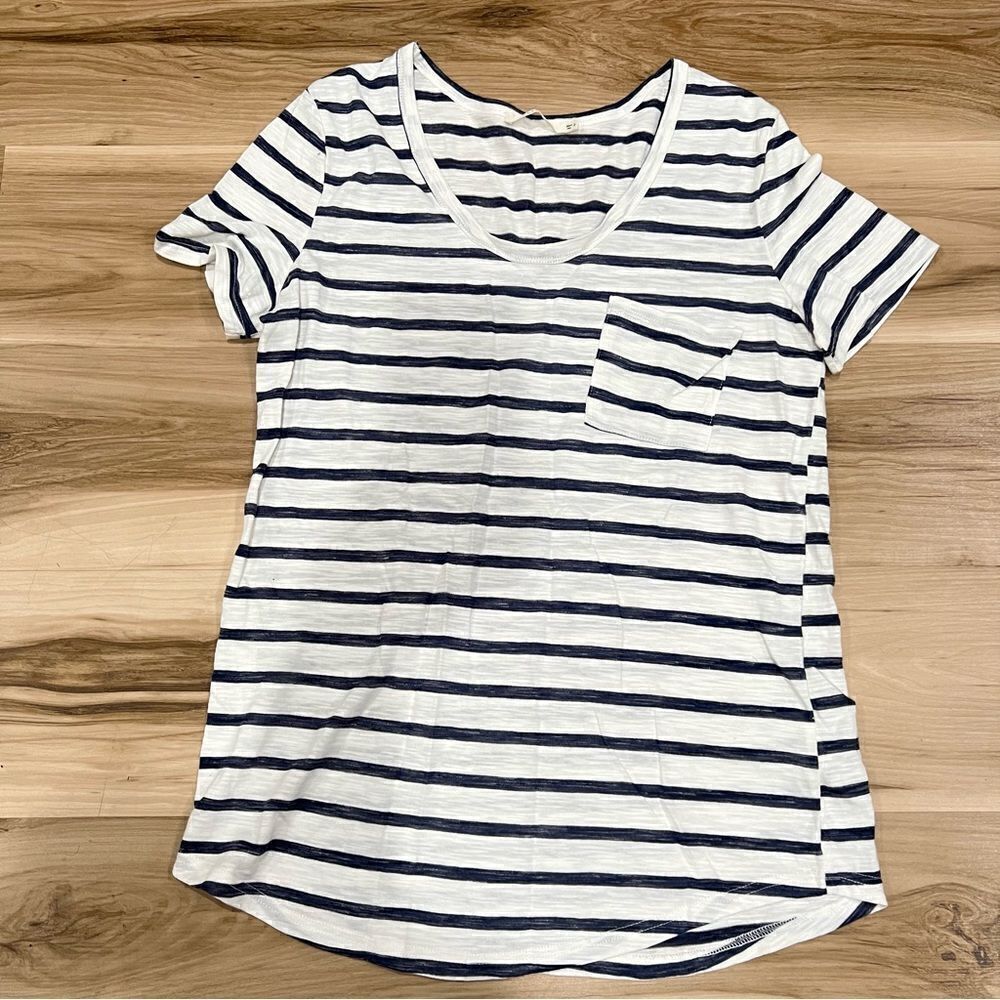 Ellison White and Blue Stripes Pocket Tee Shirt Women’s Small